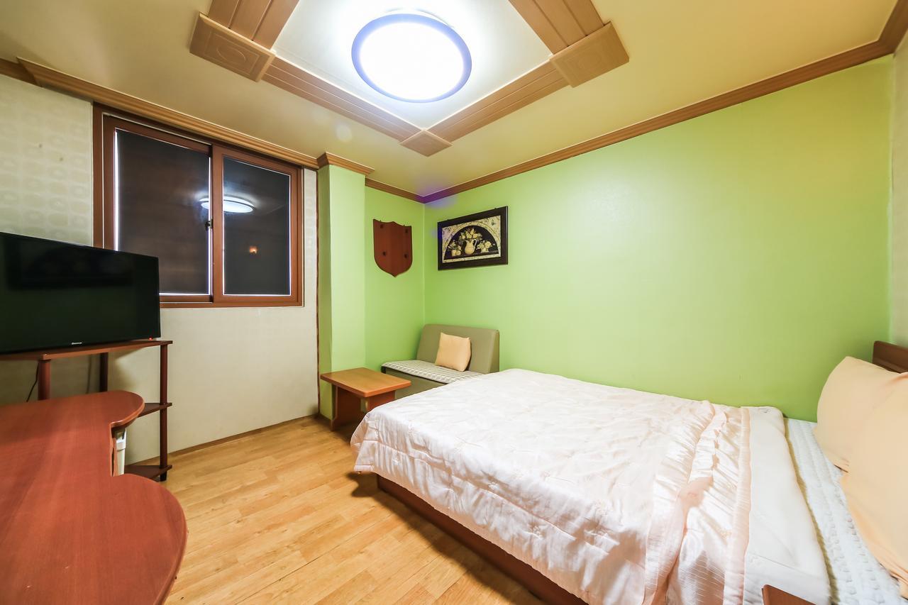 Nampo One Motel Puszan Kültér fotó